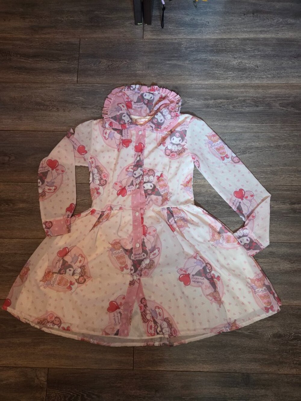 Thai brand Macaroon Hombeth Kuromi button up dress!